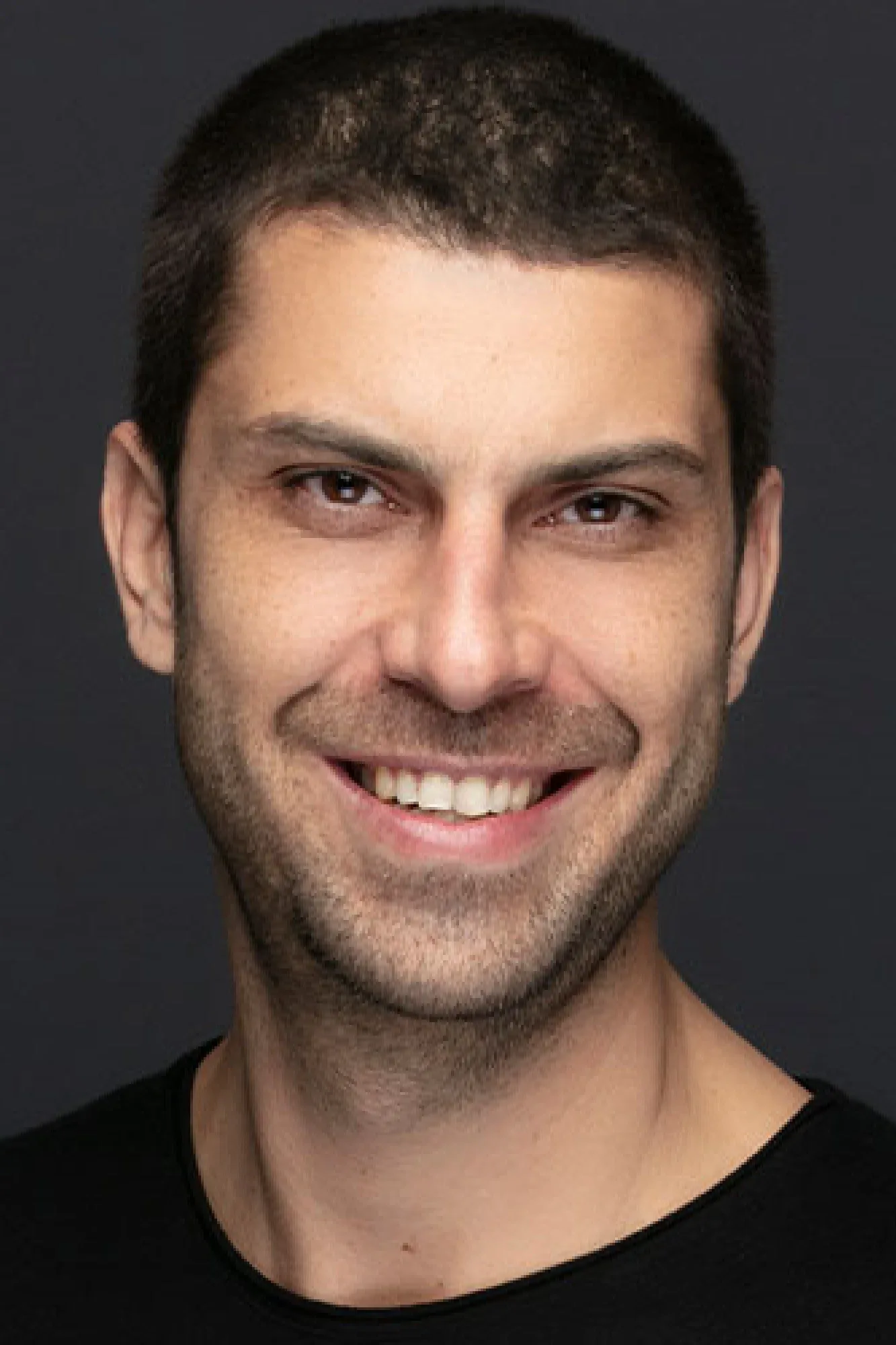 Armağan Oğuz - Biography