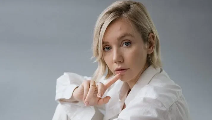Lauren Lyle Biography: Movies, TV Shows, Spouse, Net Worth, Age, Awards, Parents, Siblings, Height