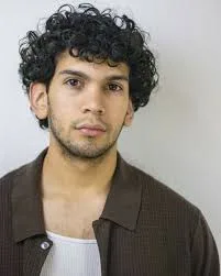 Gustavo Escobar - Biography