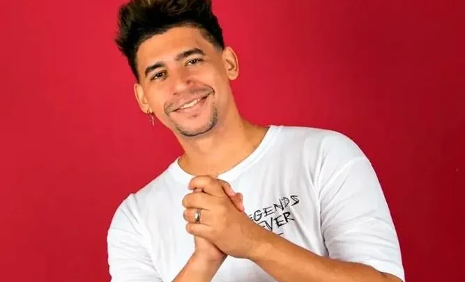 Poeta Callejero Biography: Net Worth, Parents, Age, Height, Songs, Girlfriend, Wikipedia, Instagram