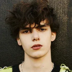 Flynn Allen - Biography