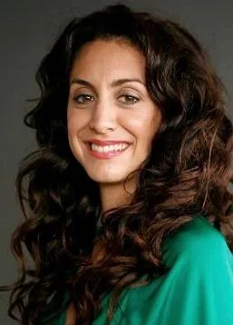 Mozhan Navabi - Biography