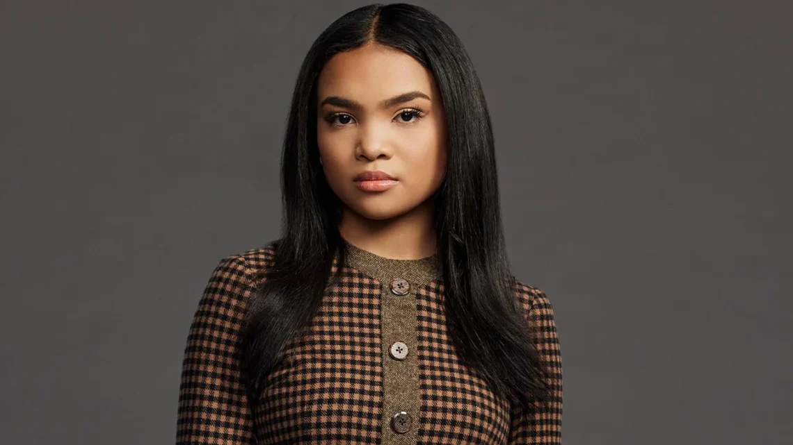 Mia Isaac Biography: Height, Age, Boyfriend, Net Worth, Parents, Movies, IMDb