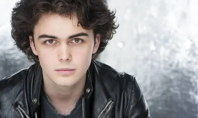Maclean Fish Biography: Girlfriend, Age, Parents, Height, Net Worth, Siblings, Movies, Family, Films