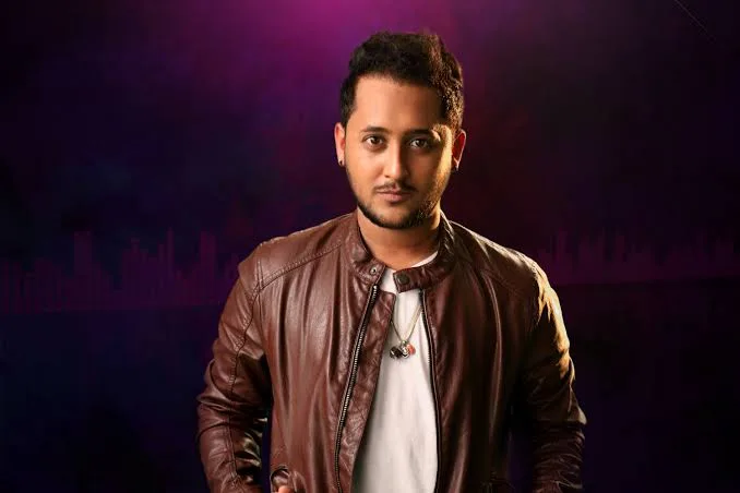 Yash Narvekar Biography: Age, Net Worth, Siblings, Parents, Height, Songs, Girlfriends