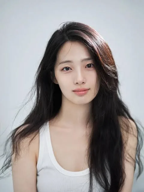 Lee Eun-jae - Biography
