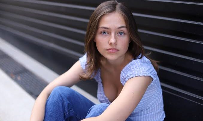 Annabel Wolfe Biography: Net Worth, Parents, TikTok, Siblings, Boyfriend, Movies & TV Shows, Age, Height, Awards