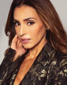 Mar Contreras - Biography