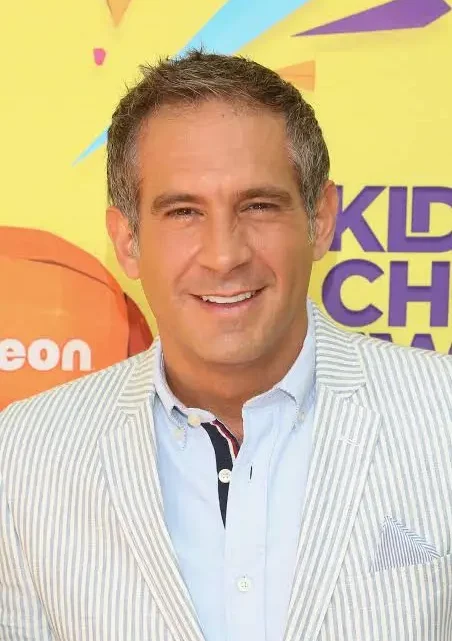 Arath De la Torre Biography: Age, Net Worth, Siblings, Parents, Height, Awards, Movies, Wife, Children
