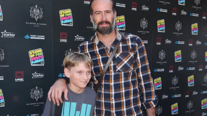 Jason Lee’s son, Pilot Inspektor Lee Bio: Girlfriend, Parents, Instagram, Net Worth, Height, Age, Movies