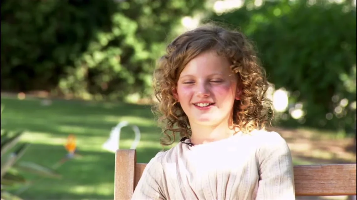Annie Rose Buckley Biography: Age, Net Worth, Instagram, Spouse, Height, Wiki, Parents, Siblings