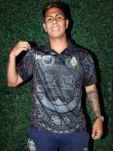 Efrain Alvarez - Biography