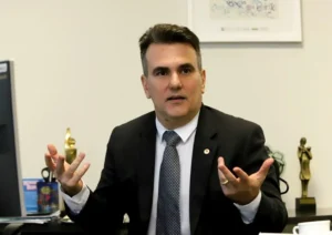 Sergio Queiroz - Biography