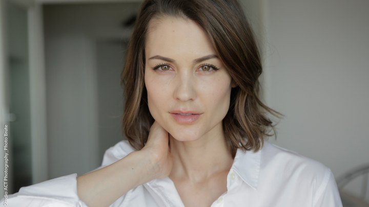 Lauriane Gilliéron Biography: Age, Husband, Height, Net Worth, Parents, Movies, TV Shows, Beauty Pageant, Awards, Instagram