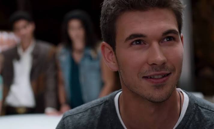 James Davies Biography: Gaming, Siblings, Age, TV Shows, Height, Net Worth, Parents, Girlfriend, Movies, YouTube