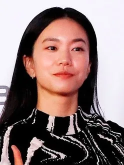 Lee Seol - Biography