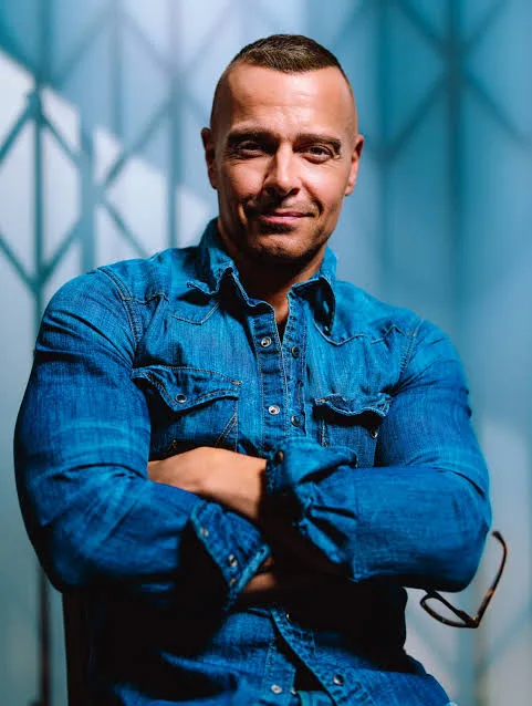 Joey Lawrence Biography: Wife, Age, Kids, Height, Net Worth, Parents, Movies & TV Shows, Siblings
