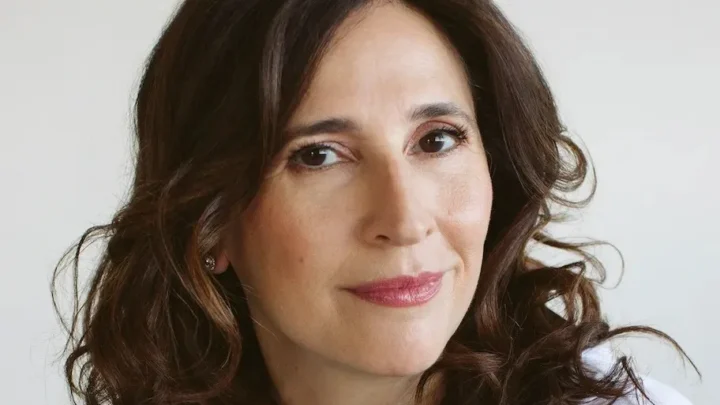 Michaela Watkins Biography: Husband, Age, Height, Net Worth, Parents, Movies & TV Shows, Siblings