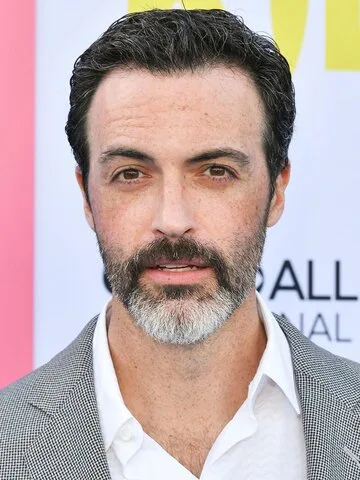 Reid Scott - Biography