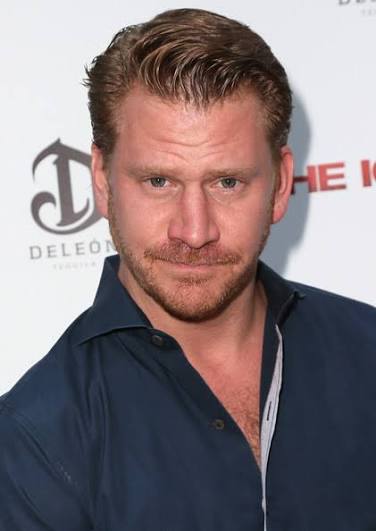 Dash Mihok - Biography