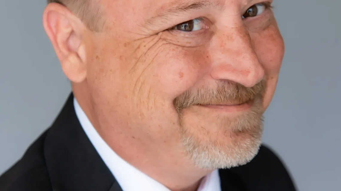 Keith Coogan Biography: Wife, Age, Height, Net Worth, Parents, Movies & TV Shows, Family