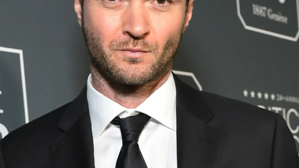 Costa Ronin Biography: Wife, Age, Height, Net Worth, Parents, Movies & TV Shows, Kids