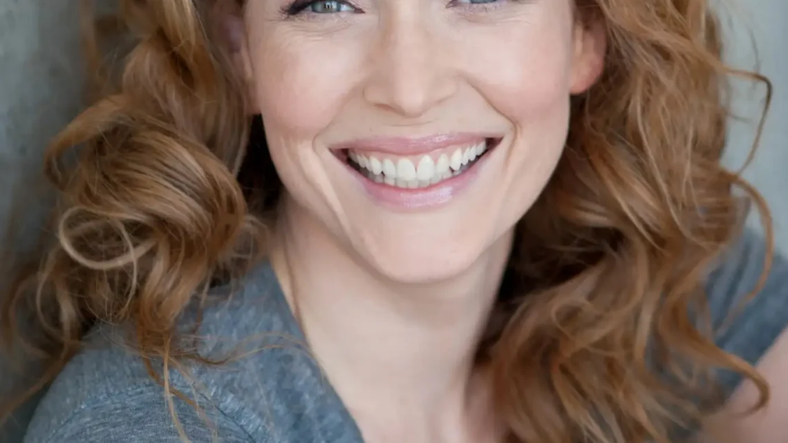 Chelah Horsdal Biography: Age, Height, Net Worth, Parents, Movies & TV Shows, Siblings