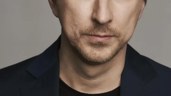 Lee Ingleby Biography: Age, Height, Net Worth, Parents, Movies & TV Shows, Career