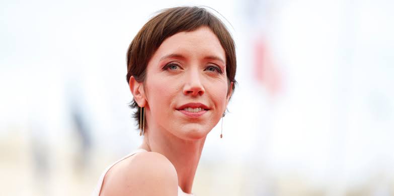 Sara Giraudeau - Biography