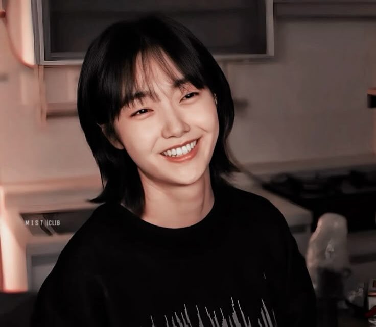 Jeong Ji-an Biography: Net Worth, Age, Height, Boyfriend, Movies, TV Shows, Parents, Movies, Instagram