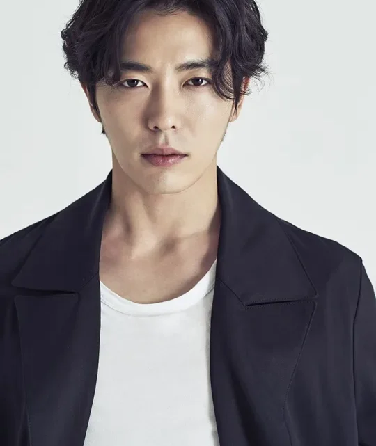Kim Jae-wook Biography: Age, Height, Net Worth, Movies & TV Shows, Career