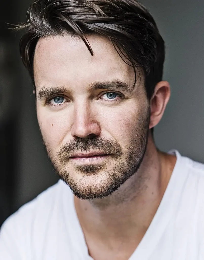 James Robinson - Biography