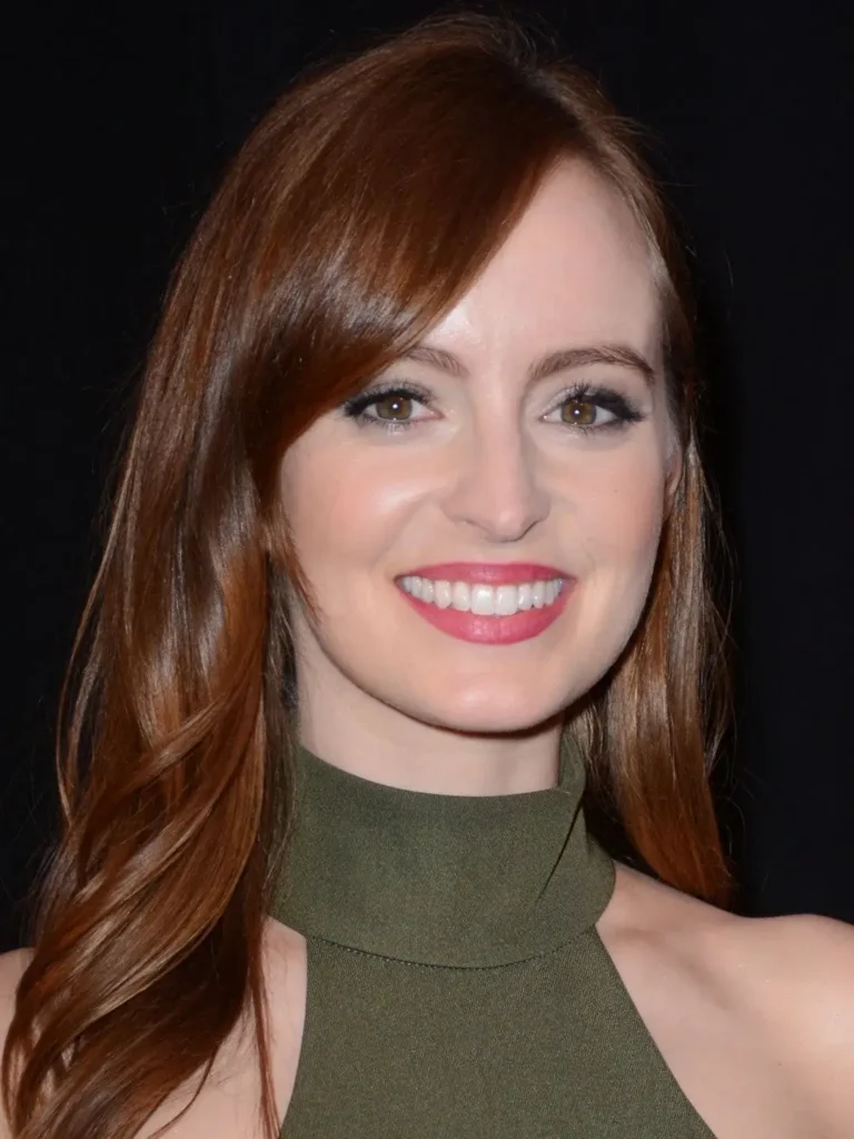 Ahna O'Reilly - Biography
