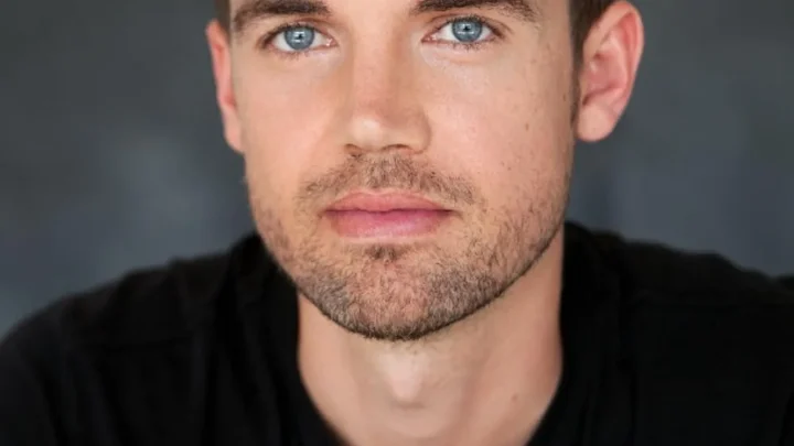 Tyler Hilton Biography: Wife, Age, Height, Net Worth, Parents, Movies & Songs, Kids