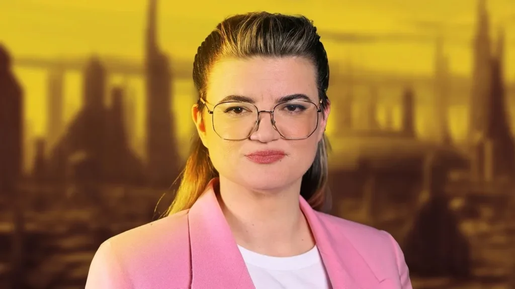 Leslye Headland - Biography