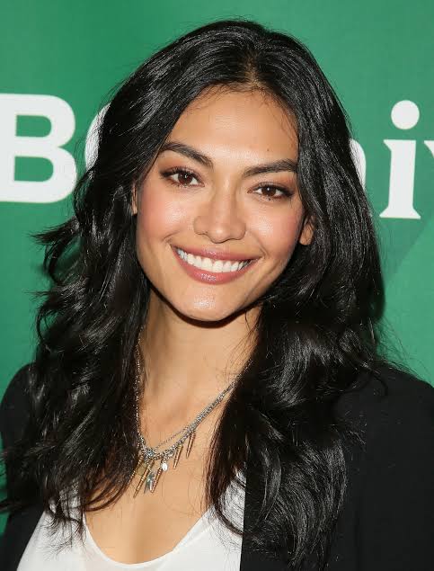 Florence Faivre Biography: Age, Height, Net Worth, Movies & TV Shows, Siblings, Husband, Awards
