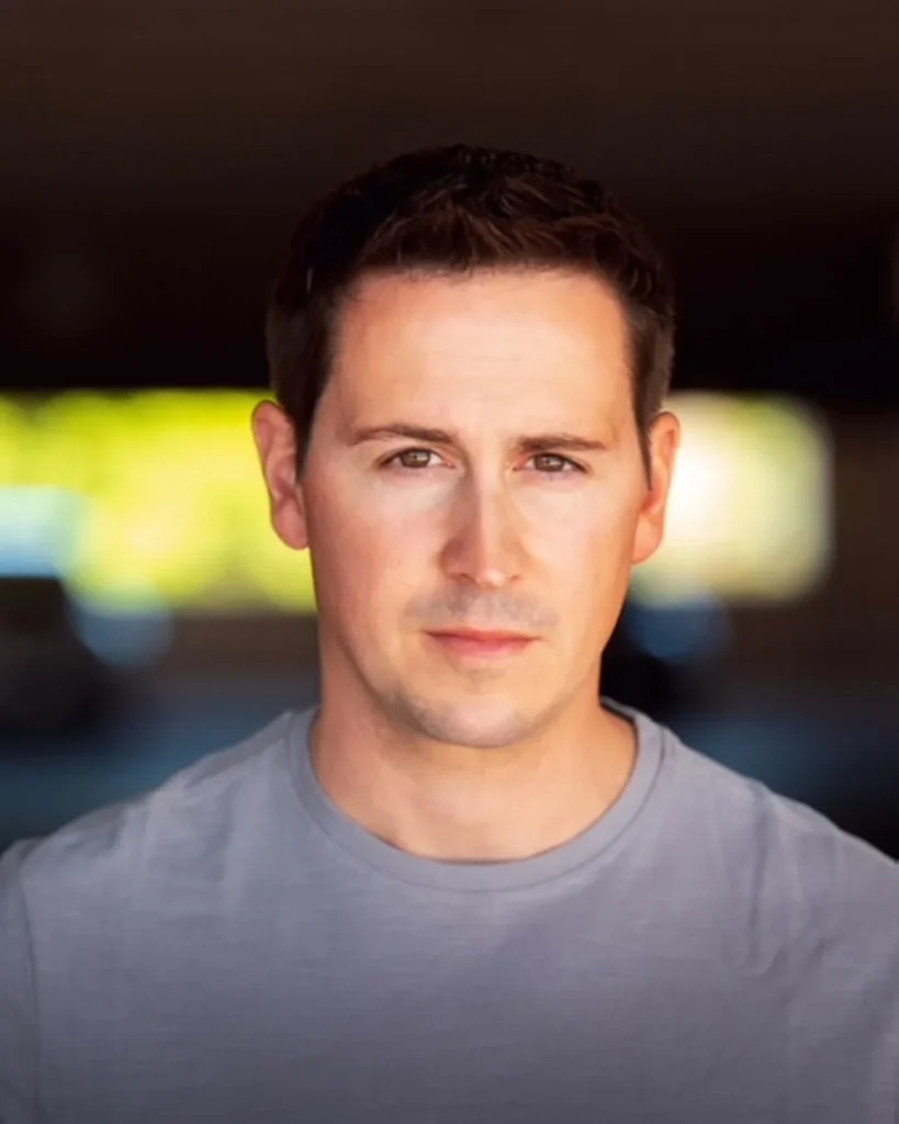 Chris Farquhar - Biography