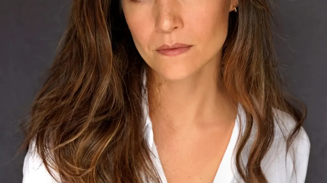 Chelle Ramos Biography: Age, Height, Net Worth, Movies & TV Shows, Career, Husband