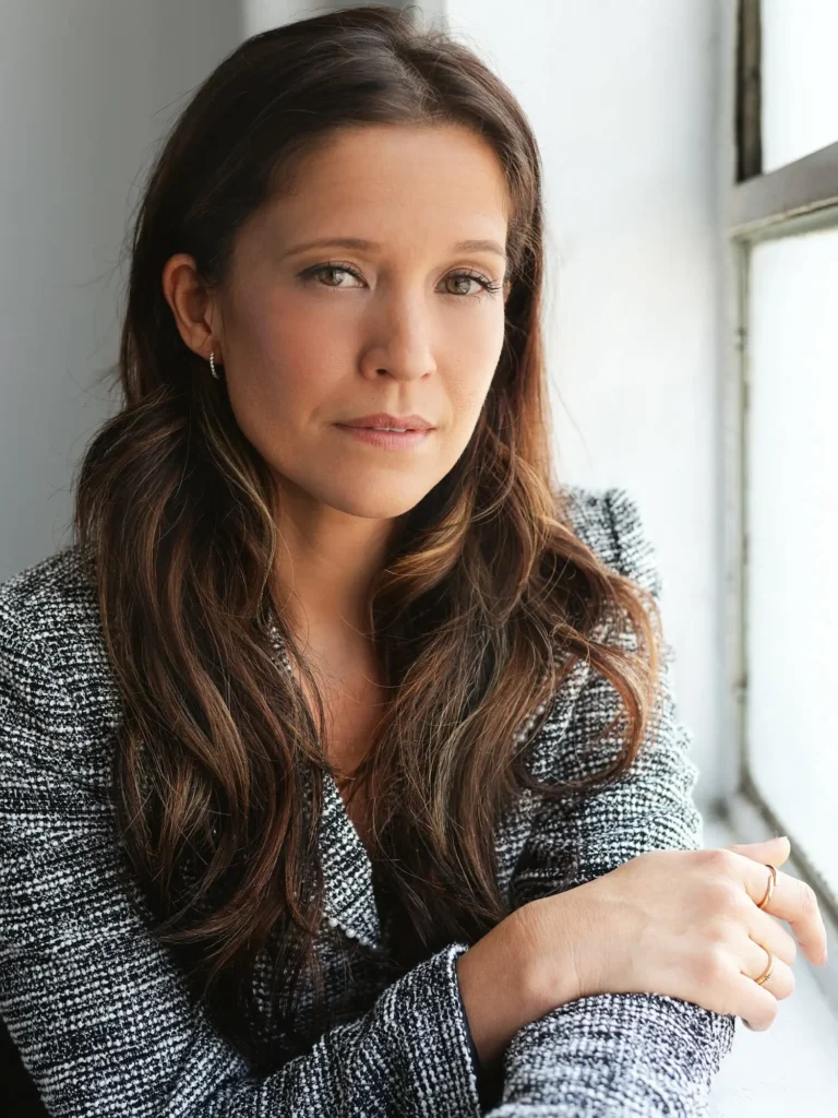 Chelle Ramos - Biography