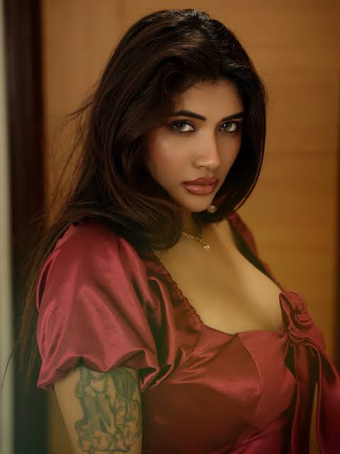 Natasha Majhi - Biography