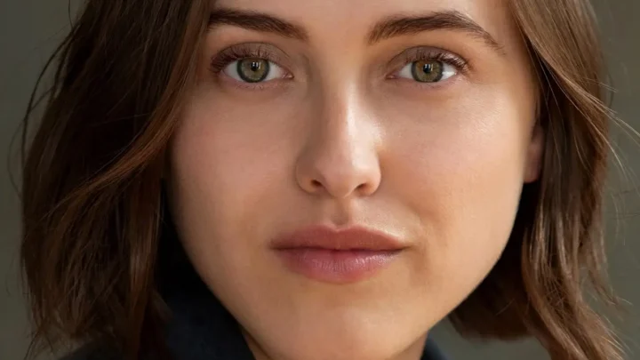 Elinor Crawley Biography: Age, Height, Net Worth, Movies & TV Shows, Husband, Parents