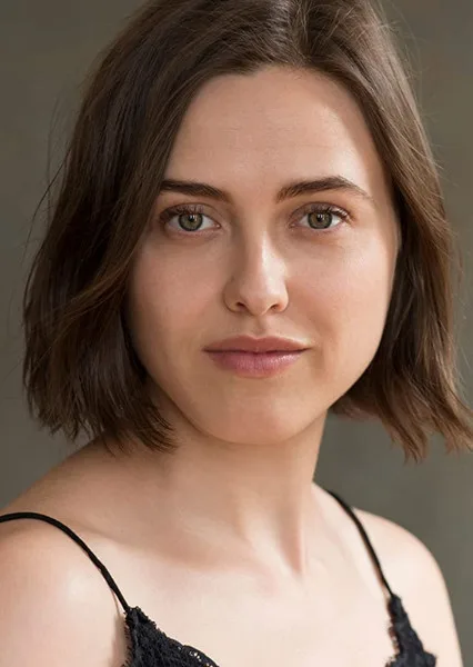 Elinor Crawley - Biography