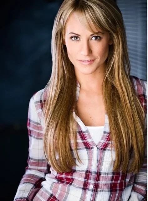 Lisa Marie Caruk Bio: Movies, Age, Parents, Height, Net Worth, Movies, Boyfriend, Awards