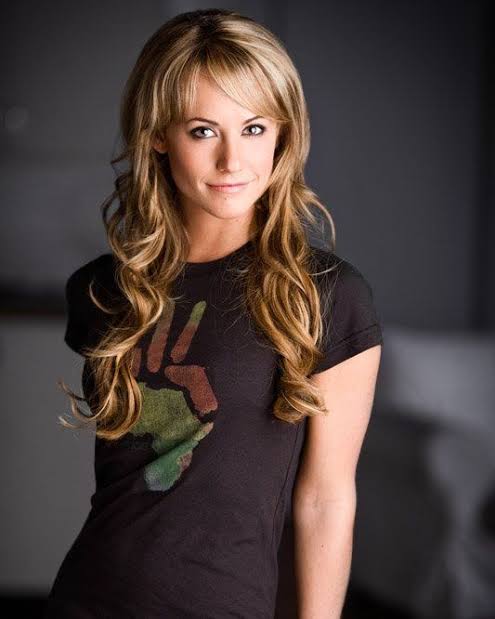 Lisa Marie Caruk - Biography