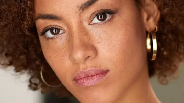 Paulina Singer Biography: Age, Height, Net Worth, Parents, Movies & TV Shows, Career, Spouse