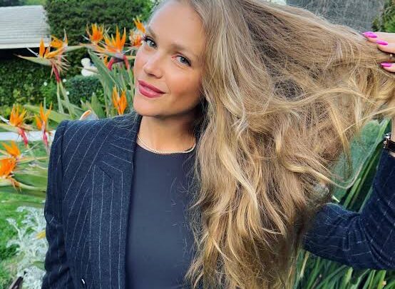 Esti Ginzburg Biography: Net Worth, Age, Husband, Height, Parents, Children, Movies, Modelling, Wiki, Facebook