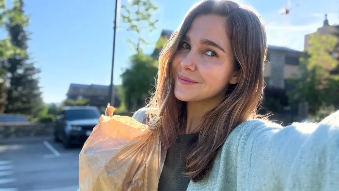 Natalia Sánchez Biography: Instagram, Net Worth, Age, Partner, Children, Movies, Height, Parents, Awards, Songs, Nationality
