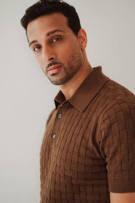 Ari'el Stachel - Biography