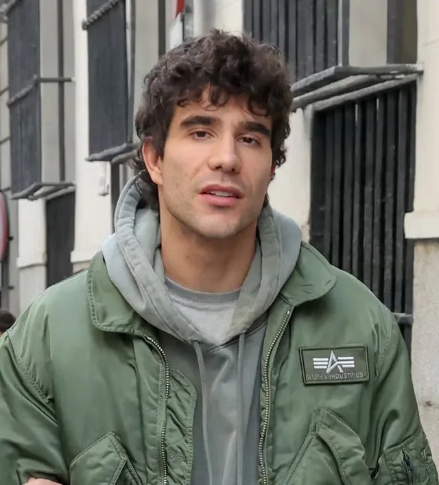 Javier Calvo - Biography