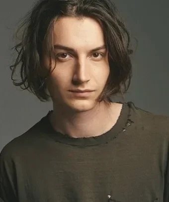 Kane Ritchotte Biography: Girlfriend, Age, Height, Net Worth, Parents, Movies & TV Shows, Bands